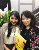 12月7日に、卒業生の蒔田優香さんが出演されているミュージカルコメディ「トラブルショー」を観に、光が丘のIMAホールに行ってまいりました。 蒔田さん、演技、歌、セリフともにお見事、舞台経験を重ねられてますます磨きがかかっていらっしゃいましたね✨✨✨今回のミュージカルでは舞台裏のドキドキ・ハラハラを客観的に見ることができ、それもまた楽しい経験でした。
